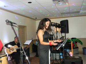 998475_608765895841076_1493332603_n